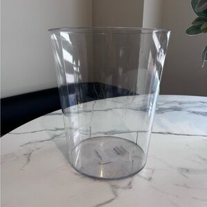 Simons Clear Acrylic Wastebasket